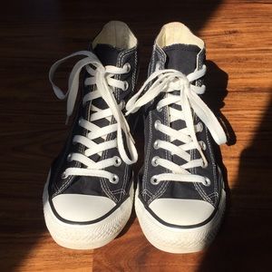 Hi-top Converse All Star Chuck Taylors women’s 6